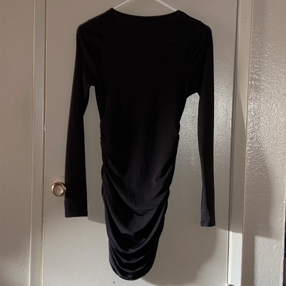 WindsorMesh Ruched Black Mini Dress 👗 - Picture 4 of 9